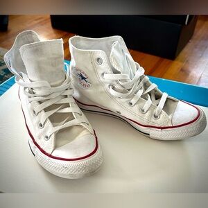 EUC white high top Converse